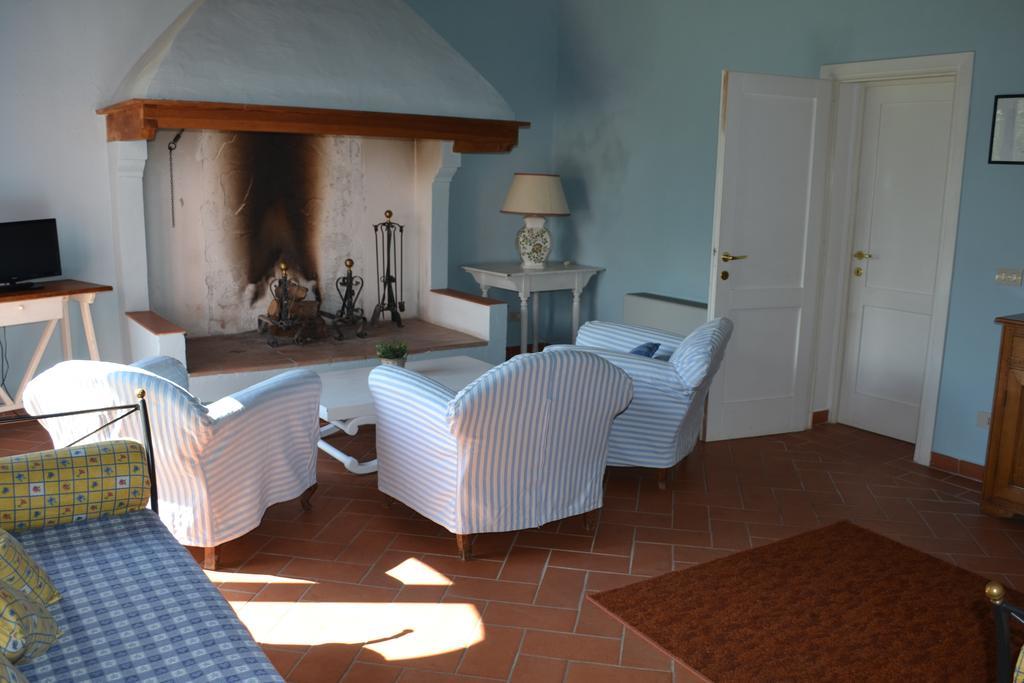 Agriturismo Le Due Querce Lazzeretto Luaran gambar