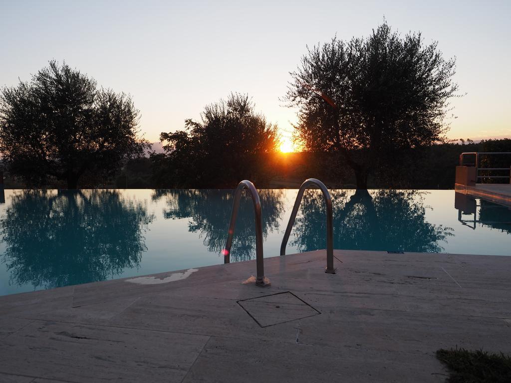 Agriturismo Le Due Querce Lazzeretto Luaran gambar