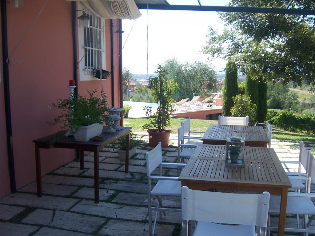 Agriturismo Le Due Querce Lazzeretto Luaran gambar